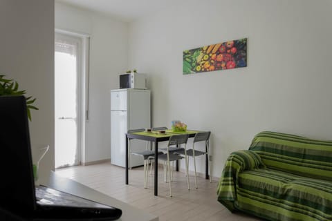 Communal lounge/ TV room, Communal kitchen