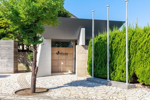 Property building, Day
