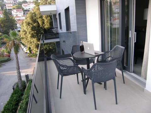 Day, Balcony/Terrace