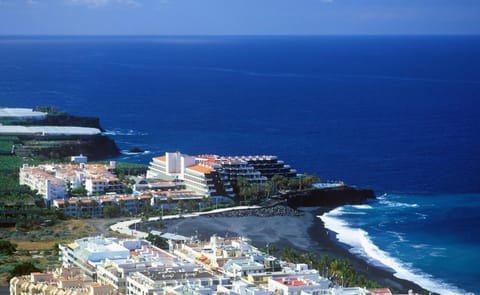 Garden, View (from property/room), Balcony/Terrace, Beach, Sea view, Swimming pool