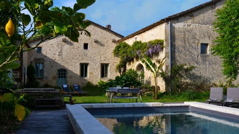 Facade/entrance, Garden view, Pool view, Swimming pool
