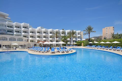 Garden, View (from property/room), Balcony/Terrace, Swimming pool