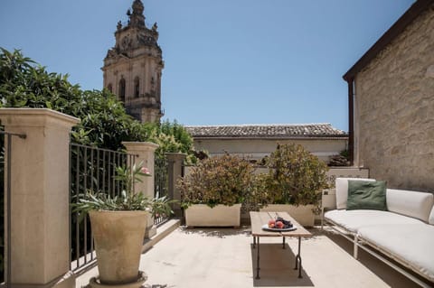Patio, Day, Garden, View (from property/room), Balcony/Terrace, City view, Garden view, Landmark view
