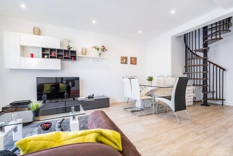 TV and multimedia, Living room
