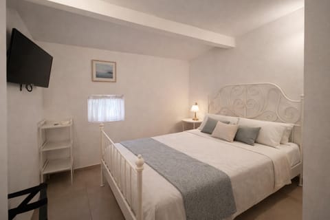 Relais Il Giardino fra gli Ulivi - Oasi Panoramica Vista Mare Farm Stay in Abruzzo