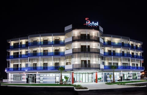 Property building, Night