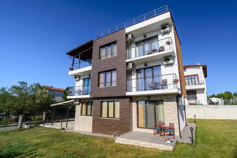 Galata Residence House in Varna