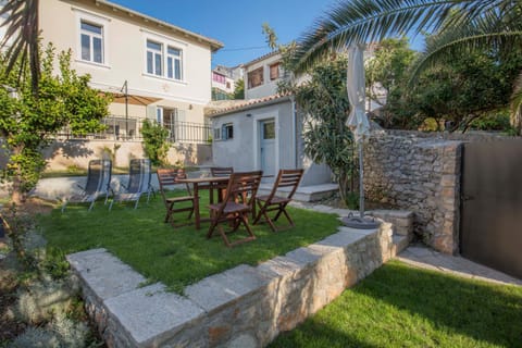 Garden, Balcony/Terrace
