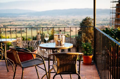 Roof Garden Rooms Bed and Breakfast in Assisi