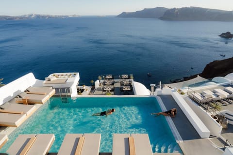 View (from property/room), Landmark view, Pool view, Sea view, Swimming pool