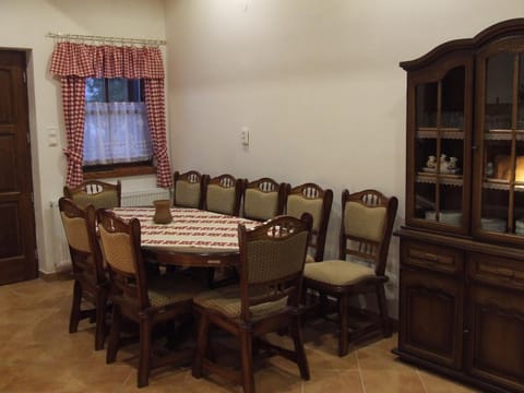 Communal lounge/ TV room, Dining area