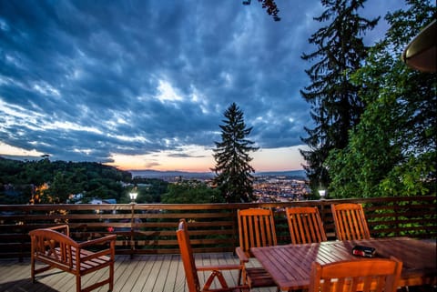 Natural landscape, Garden, Balcony/Terrace, City view, Garden view, Sunset
