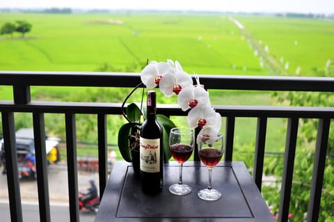 Natural landscape, View (from property/room), Alcoholic drinks
