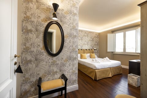 Bed, Day, Photo of the whole room