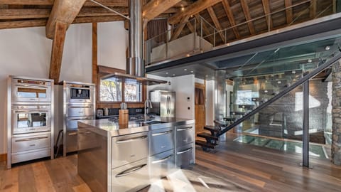 Kitchen or kitchenette, dishwasher, oven, stove, kitchen