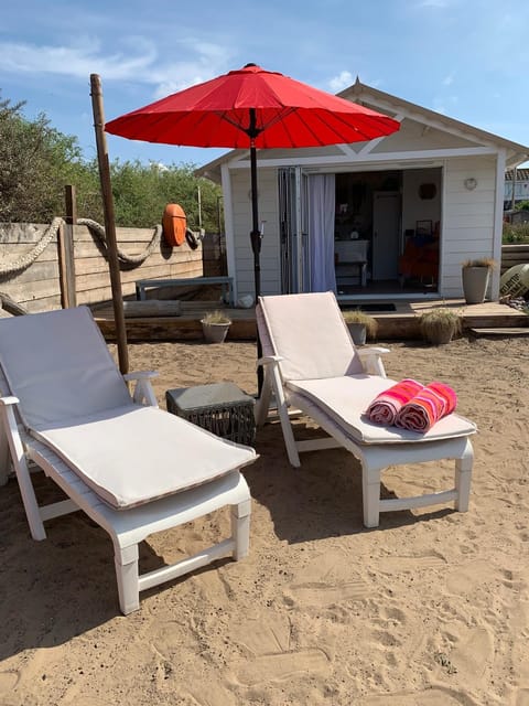 Day, Natural landscape, Beach, sunbed