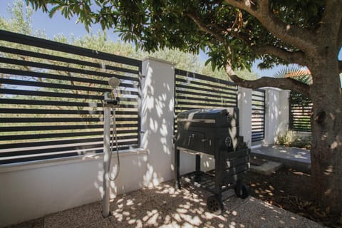 BBQ facilities, Garden