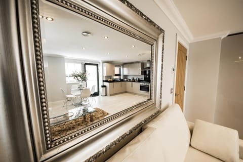 Malthouse Court Apartment in Reading