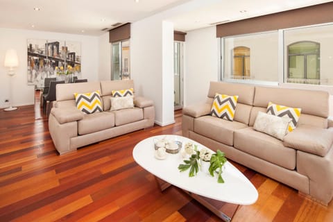 Dining area, bunk bed