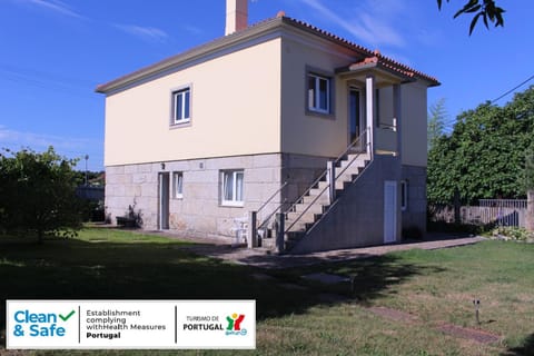 Facade/entrance, Garden