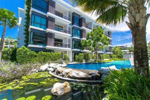Property building, Swimming pool