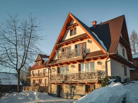 Property building, Winter