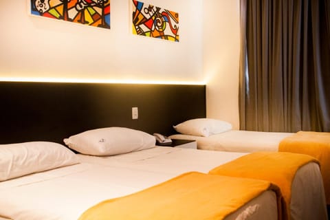 Bed, Other, Photo of the whole room, Decorative detail, Bedroom