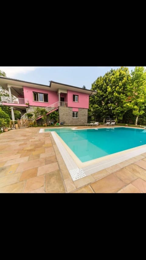 Property building, Day, Swimming pool, Swimming pool