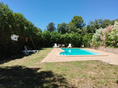 Spring, Day, Garden view, Pool view, Swimming pool, sunbed