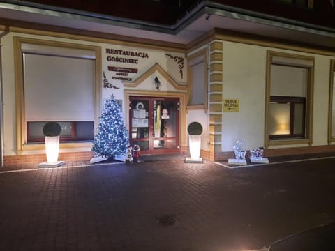 Dworek w Płoni Bed and Breakfast in Szczecin