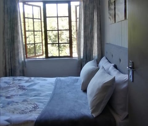 Knysna N2 Lodge Bed and Breakfast in Knysna