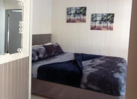 Knysna N2 Lodge Bed and Breakfast in Knysna