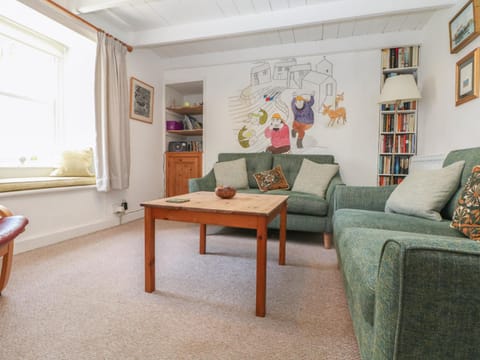 Mural Cottage House in Mousehole