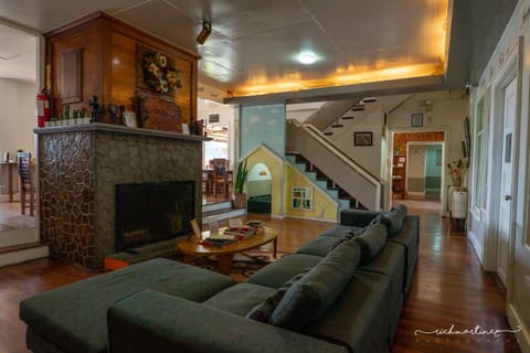 Living room, Seating area, flat iron