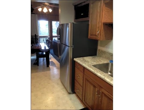 Chateau Royal East House in Yosemite Park Way