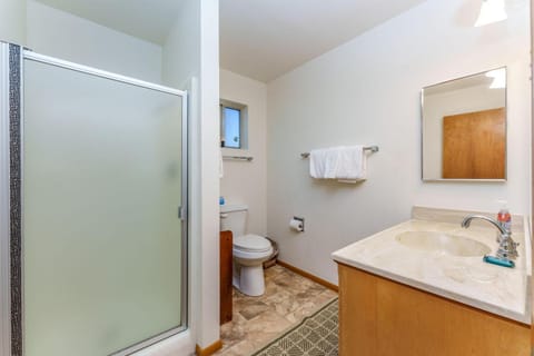 Hutchings Cabin & Apt. Cabin in Yosemite Park Way