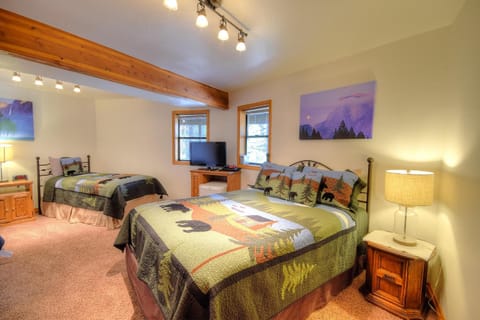 Treetops Cabin Cabin in Yosemite Park Way