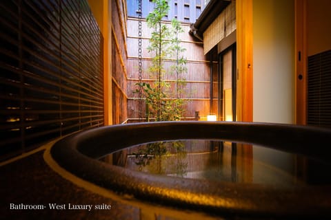 Day, Open Air Bath