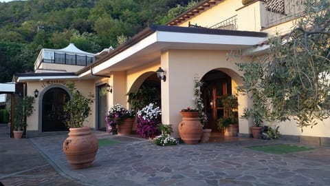 Facade/entrance, Day