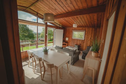 Spring, Summer, View (from property/room), View (from property/room), Living room, Photo of the whole room, Seating area, Dining area, On site, Garden view, Garden view, Dinner