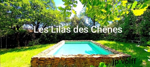 Les Lilas des Chênes House in Provence-Alpes-Côte d'Azur