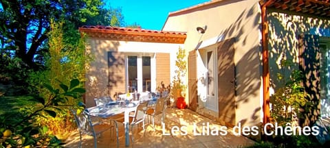 Les Lilas des Chênes House in Provence-Alpes-Côte d'Azur
