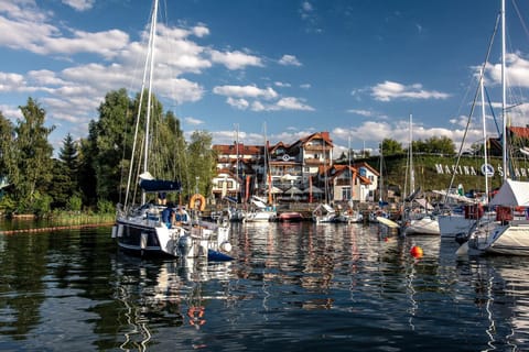 Property building, Beach, Area and facilities