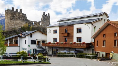 Property building, View (from property/room)