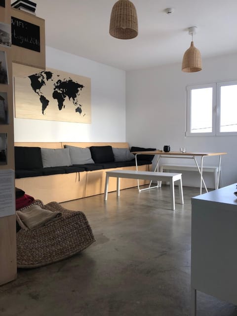 Communal lounge/ TV room
