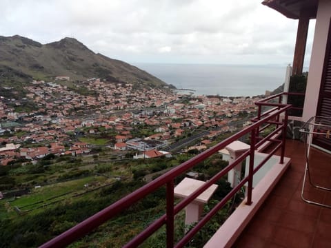 Property building, Balcony/Terrace, City view