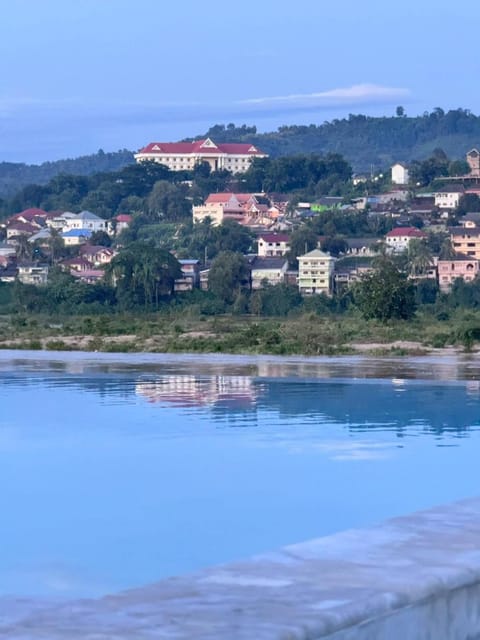 Nearby landmark, Day, Natural landscape, River view, Swimming pool