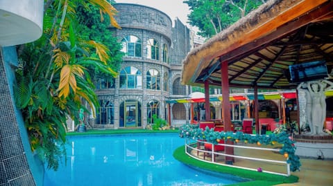 Property building, Swimming pool