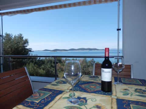 Natural landscape, View (from property/room), Balcony/Terrace, Sea view