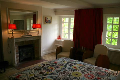 Shower, Toilet, Nearby landmark, Staff, Staff, Staff, Restaurant/places to eat, Communal lounge/ TV room, Bed, People, People, People, Natural landscape, BBQ facilities, Fishing, Garden, Horse-riding, Library, Balcony/Terrace, Lounge or bar, Fitness centre/facilities, Banquet/Function facilities, Tennis court, Hiking, Hiking, Cycling, Bedroom, Guests, Guests, Guests, Garden view, Garden view, Supermarket/grocery shop, Shopping Area, Swimming pool, children, children, children, young children, young children, young children, older children, older children, older children, group of guests, group of guests, group of guests, cot, Family, Family, Family